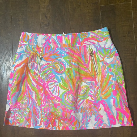 Lily Pulitzer Scuba to Cuba Skort - Picture 8 of 9